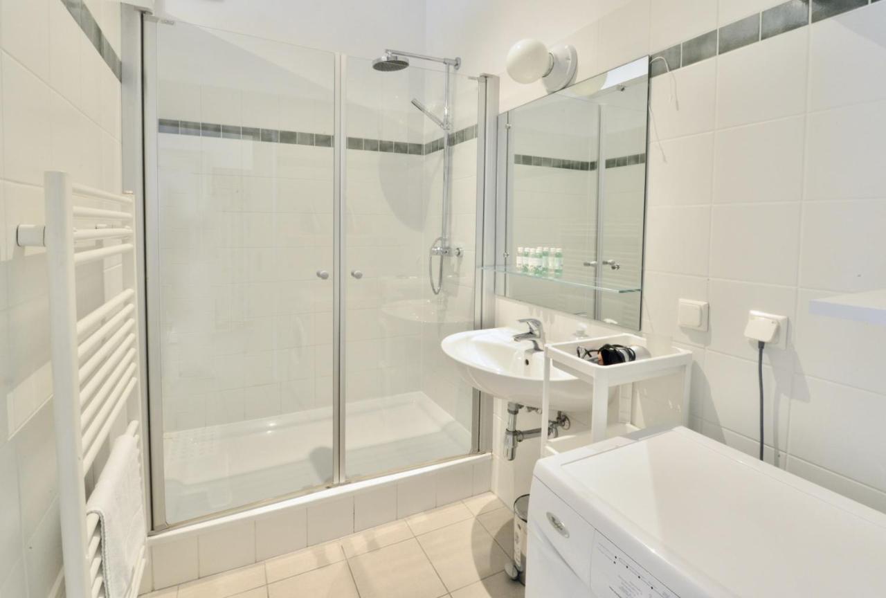 Beautiful Flat Next To Karlskirche เวียนนา ภายนอก รูปภาพ